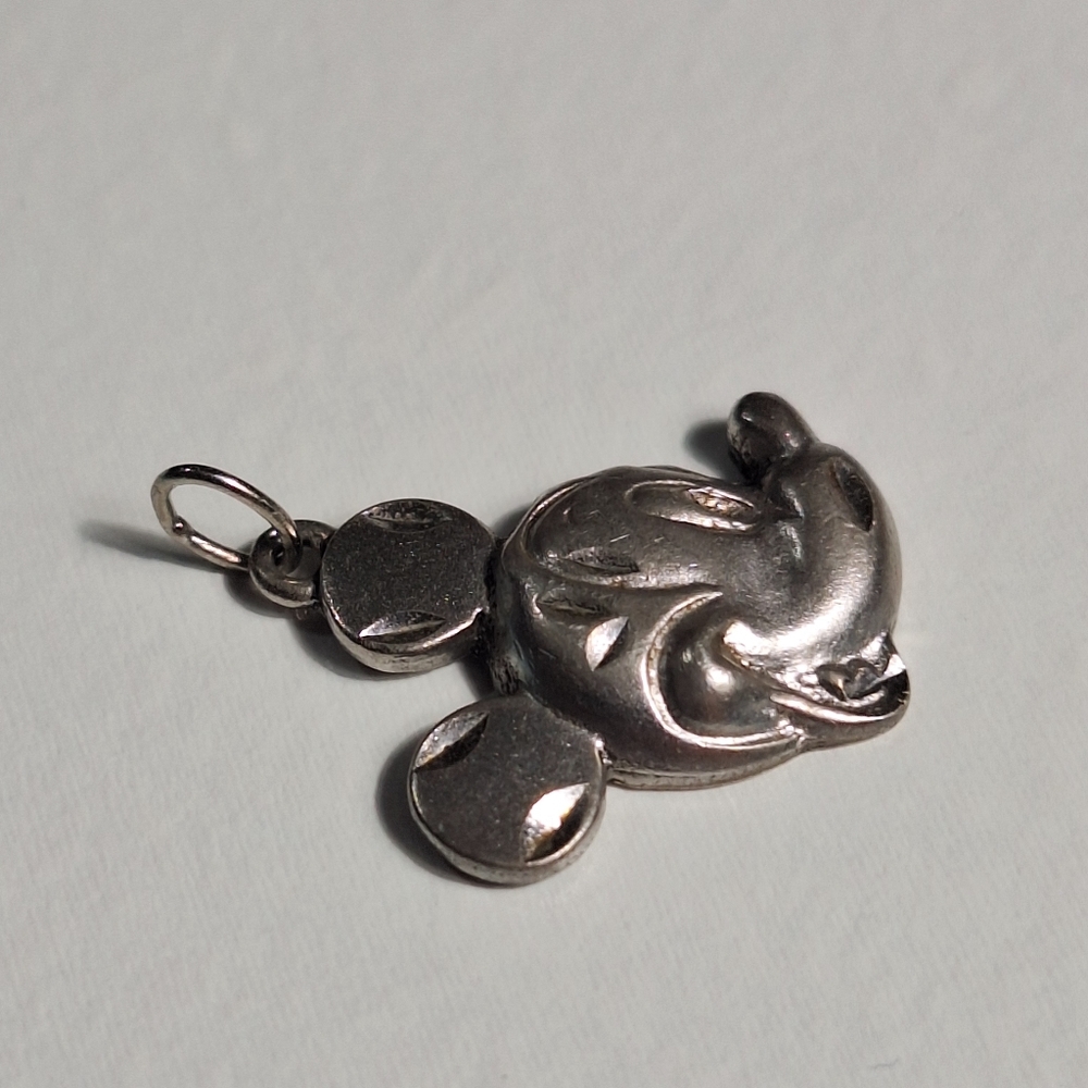 Vtg Sterling Silver Disney Mickey Mouse Face Head Pendant Charm .75" 1.83g - Picture 2 of 8